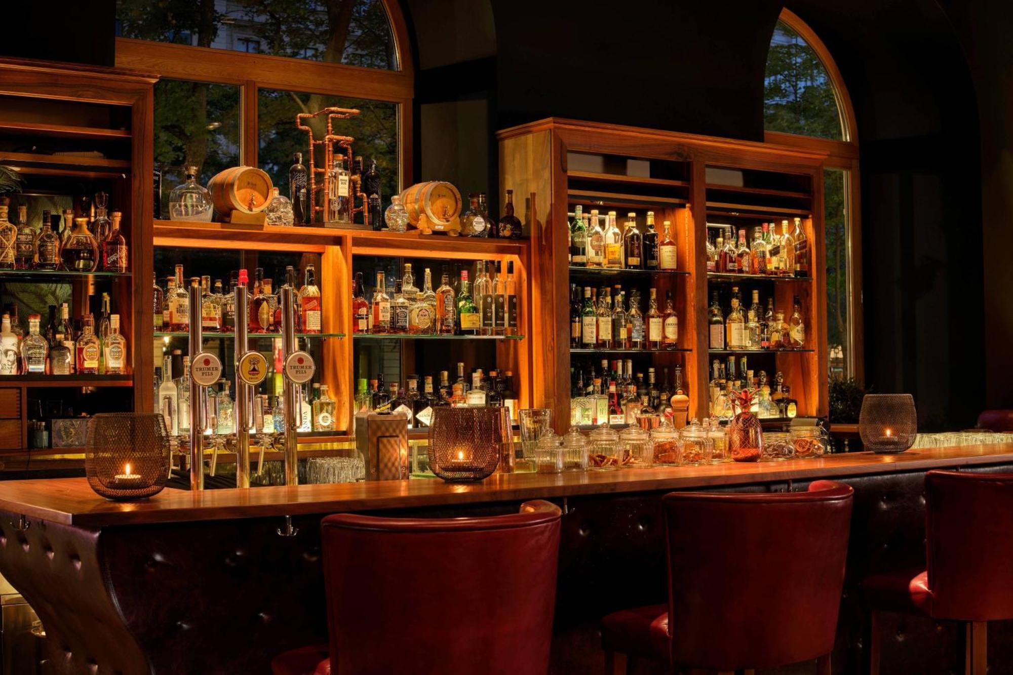 The Ritz-Carlton, Vienna Hotel Luaran gambar The bar at the American Bar