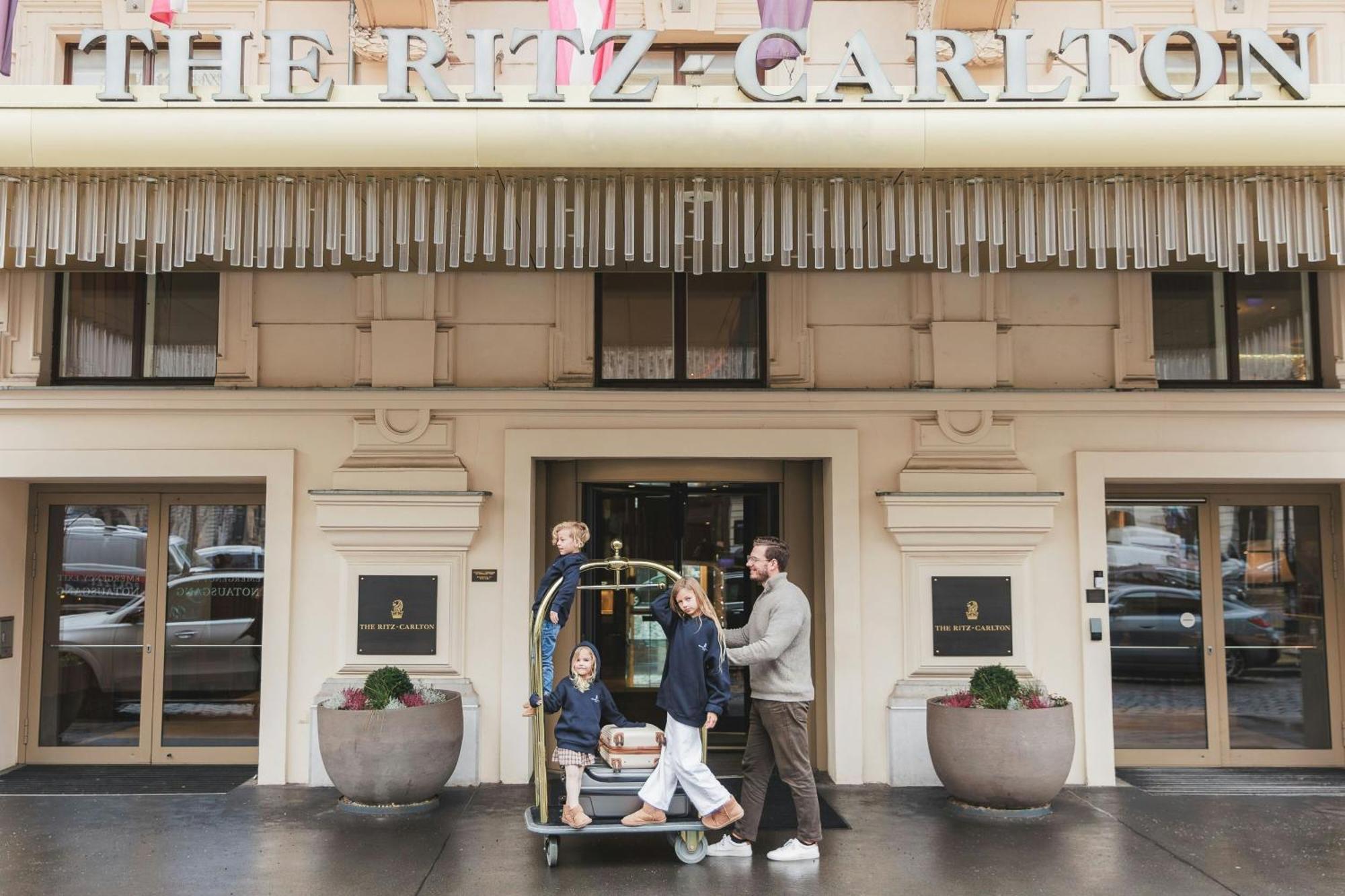 The Ritz-Carlton, Vienna Hotel Luaran gambar